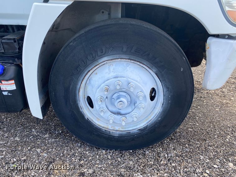 image for item JW9310 2011 Hino 268  box truck