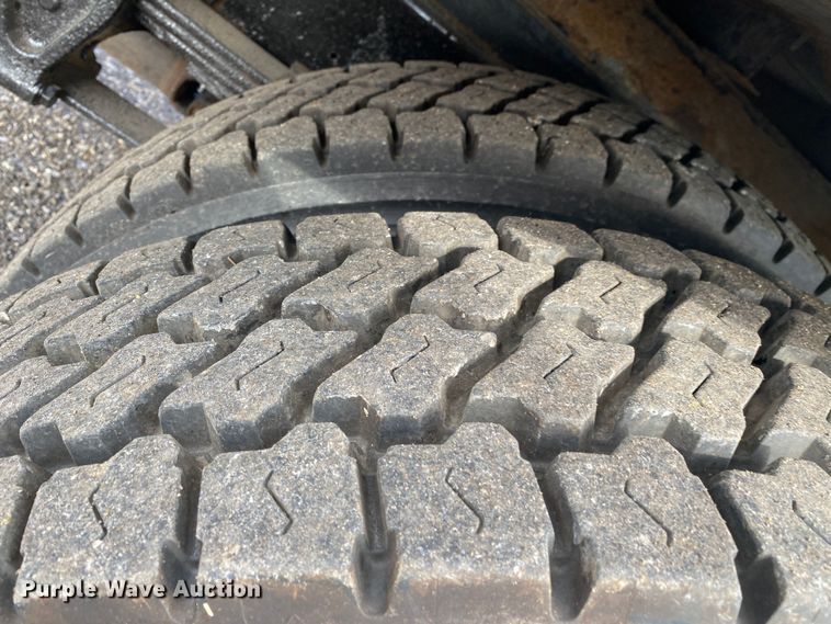 image for item JW9310 2011 Hino 268  box truck