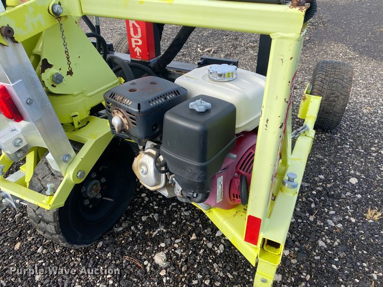 image for item JW9317 2014 Donkey Burro B13-3K  forklift