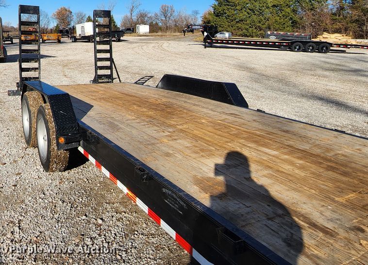 image for item JW9957 2022 Load Trail  equipment trailer