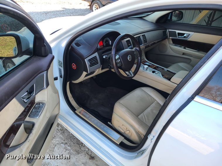 image for item JW9958 2011 Jaguar XF