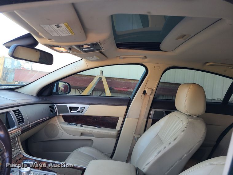 image for item JW9958 2011 Jaguar XF