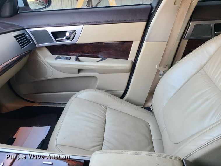 image for item JW9958 2011 Jaguar XF