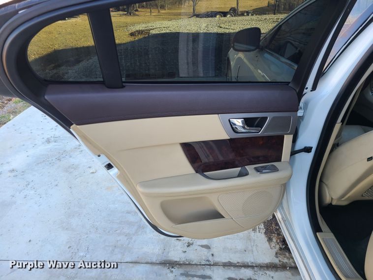 image for item JW9958 2011 Jaguar XF