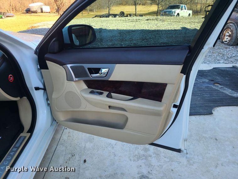 image for item JW9958 2011 Jaguar XF