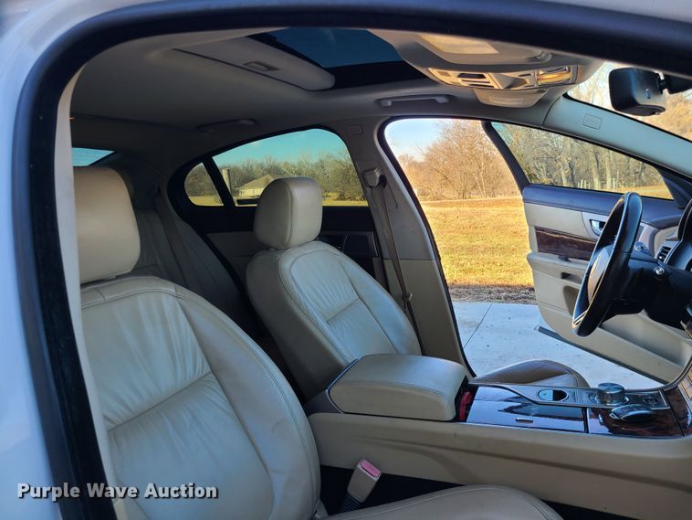 image for item JW9958 2011 Jaguar XF