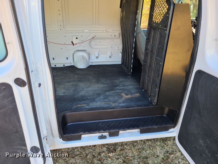 image for item JW9960 2006 Ford E150  van
