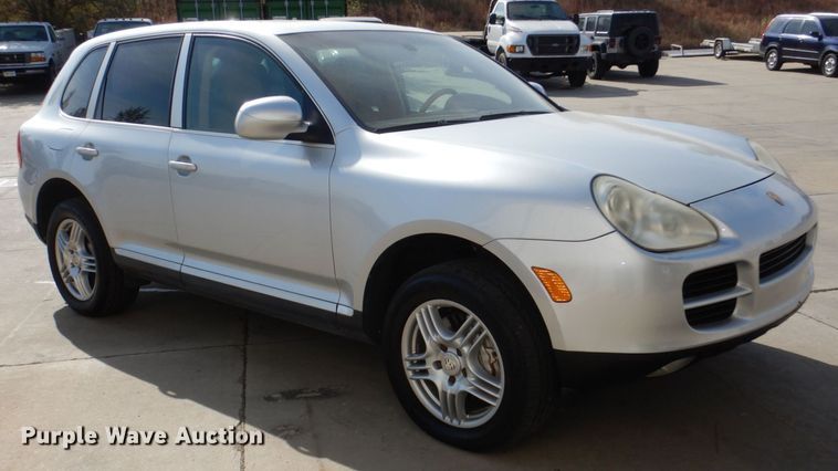 image for item JZ9045 2004 Porsche Cayenne S  SUV