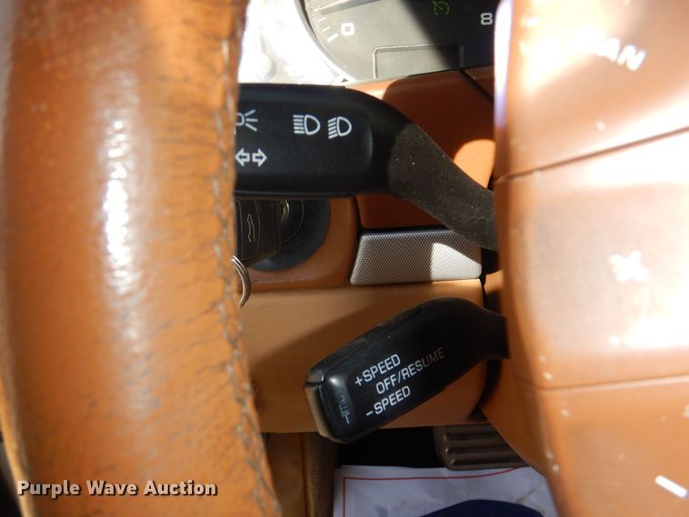 image for item JZ9045 2004 Porsche Cayenne S  SUV