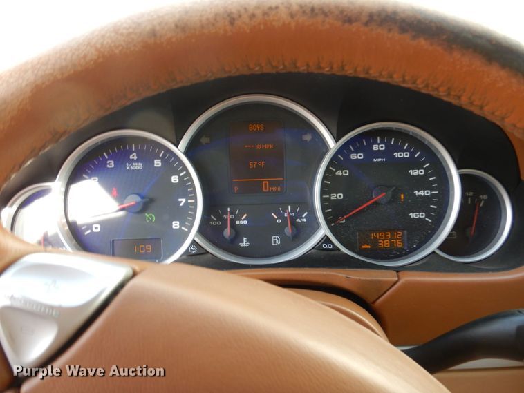 image for item JZ9045 2004 Porsche Cayenne S  SUV