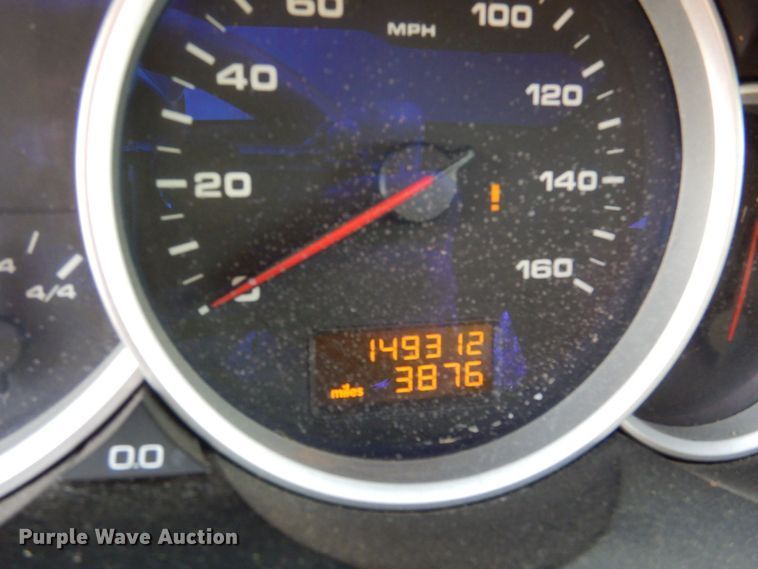 image for item JZ9045 2004 Porsche Cayenne S  SUV