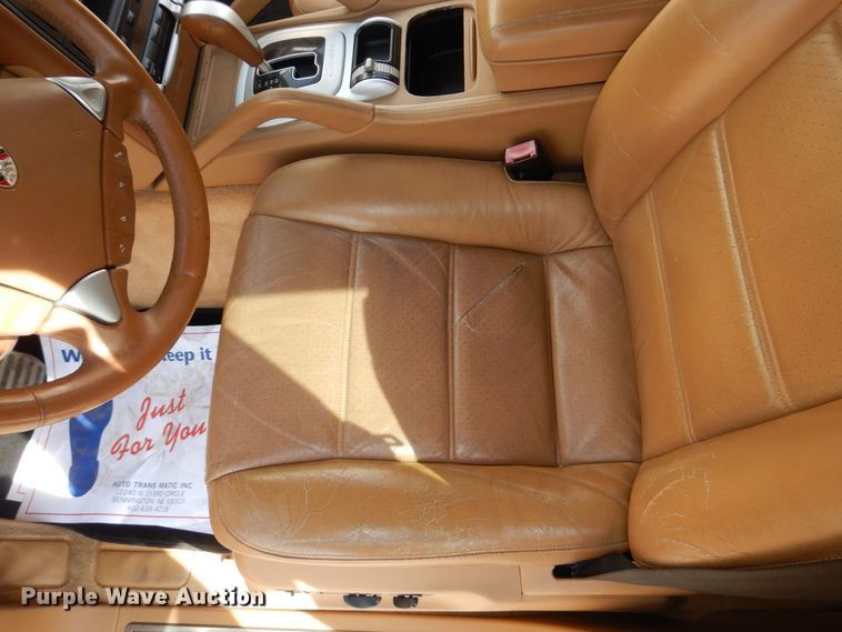 image for item JZ9045 2004 Porsche Cayenne S  SUV