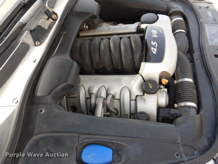 image for item JZ9045 2004 Porsche Cayenne S  SUV