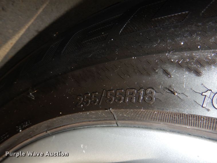 image for item JZ9045 2004 Porsche Cayenne S  SUV