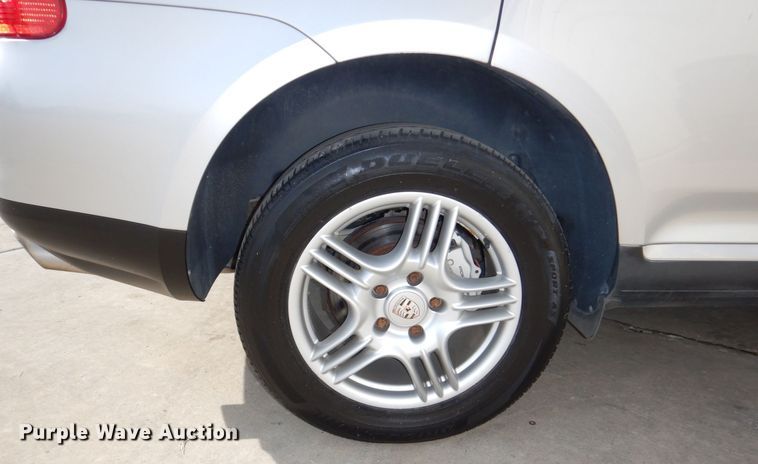 image for item JZ9045 2004 Porsche Cayenne S  SUV
