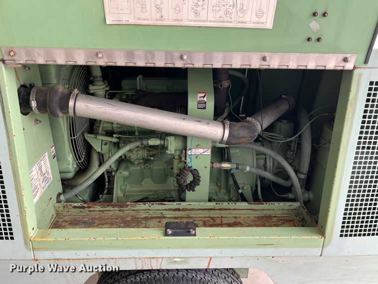 image for item KF9725 Sullair 185DPQJD  air compressor