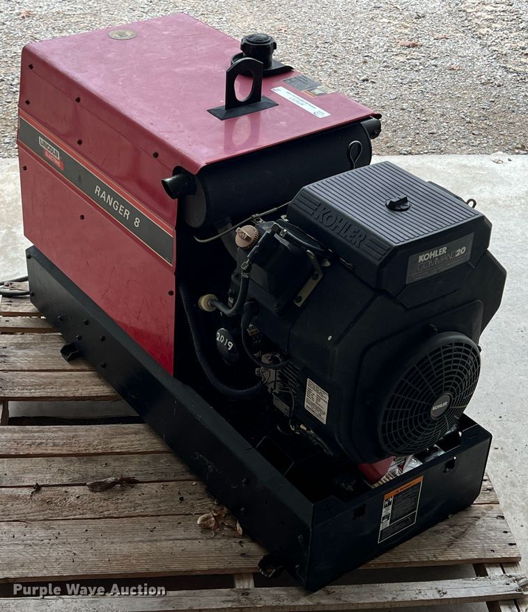 image for item KF9727 Lincoln Electric Ranger 8  welder/generator