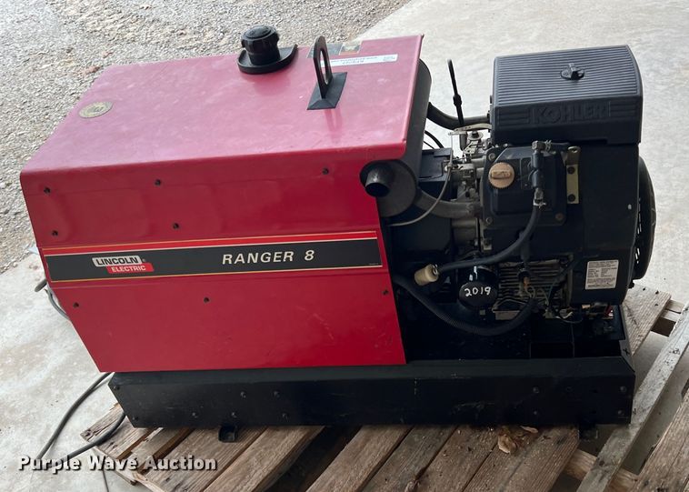 image for item KF9727 Lincoln Electric Ranger 8  welder/generator