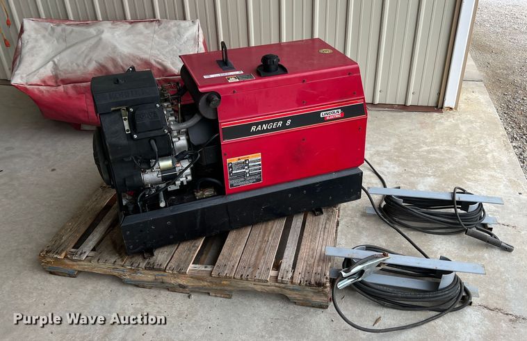 image for item KF9727 Lincoln Electric Ranger 8  welder/generator