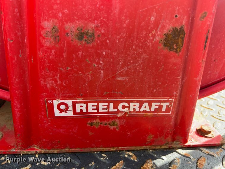 image for item KF9736 2005 Chevrolet C7500  utility / service truck