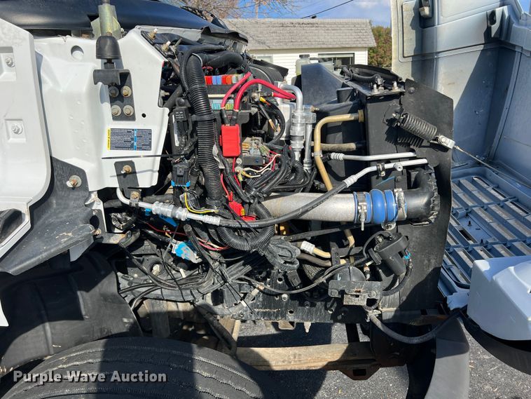 image for item KF9736 2005 Chevrolet C7500  utility / service truck