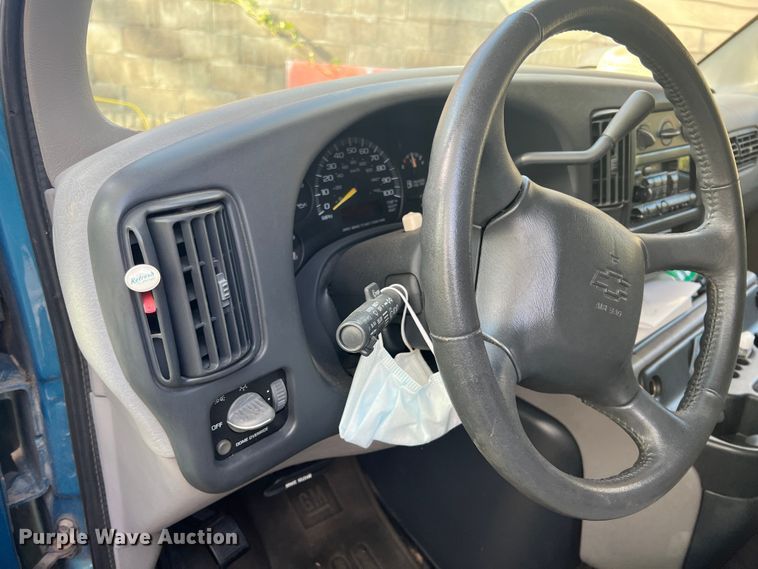 image for item KF9799 1998 Chevrolet Express G3500  van