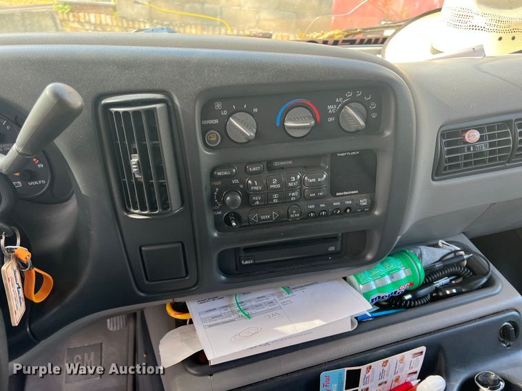 image for item KF9799 1998 Chevrolet Express G3500  van