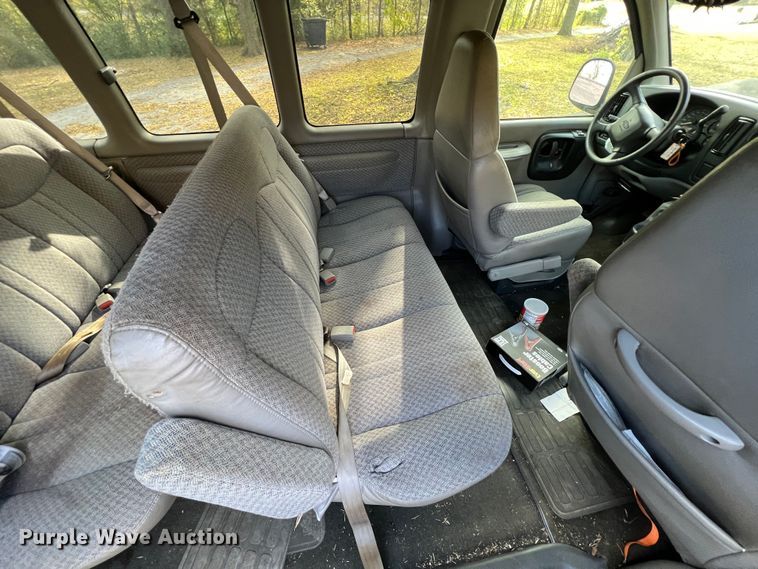 image for item KF9799 1998 Chevrolet Express G3500  van