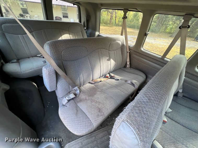 image for item KF9799 1998 Chevrolet Express G3500  van