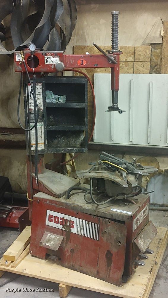 image for item KI9955 (2) tire machines