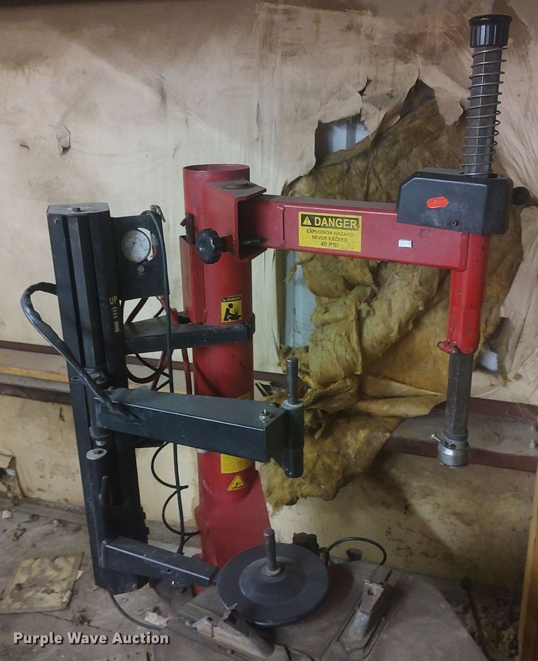 image for item KI9955 (2) tire machines