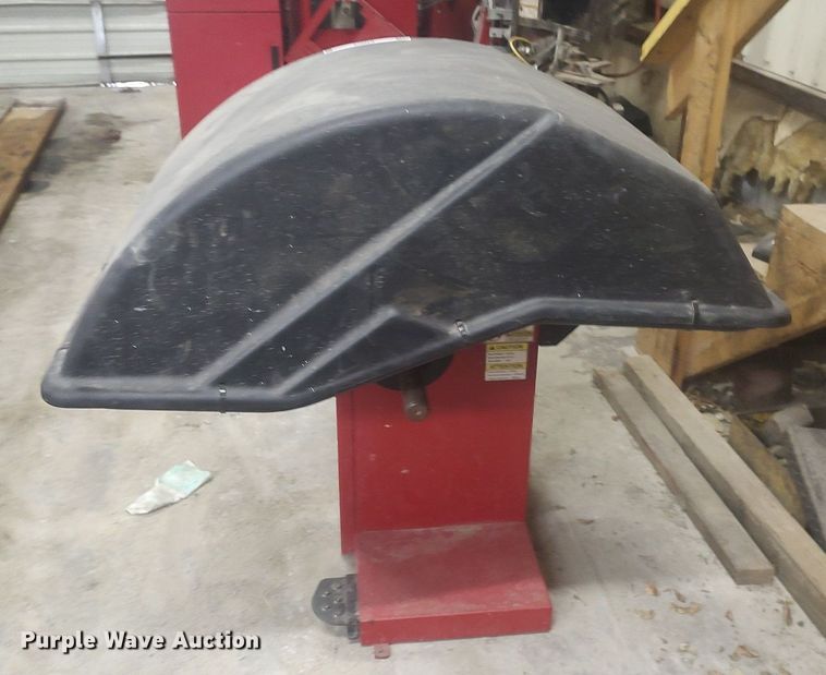 image for item KI9956 Snap On EEWB331A  tire balancer