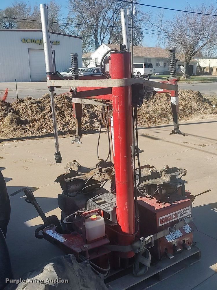 image for item KI9959 (2) Coats tire machines