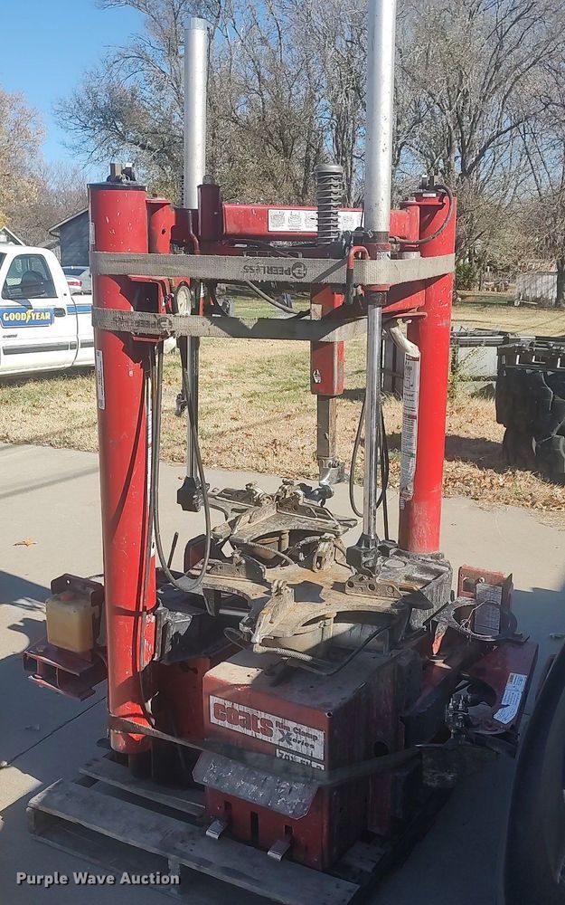 image for item KI9959 (2) Coats tire machines