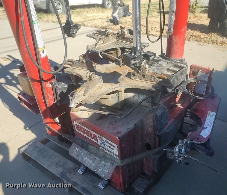 image for item KI9959 (2) Coats tire machines