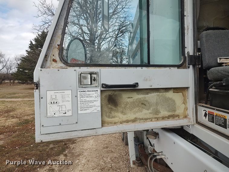 image for item KI9973 1997 Johnston 3000  street sweeper