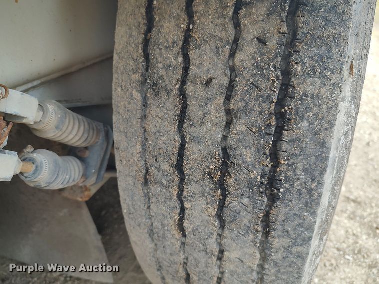 image for item KI9973 1997 Johnston 3000  street sweeper