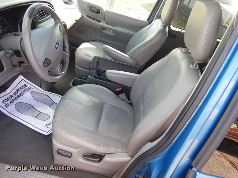 image for item KJ9005 2003 Ford Windstar  van