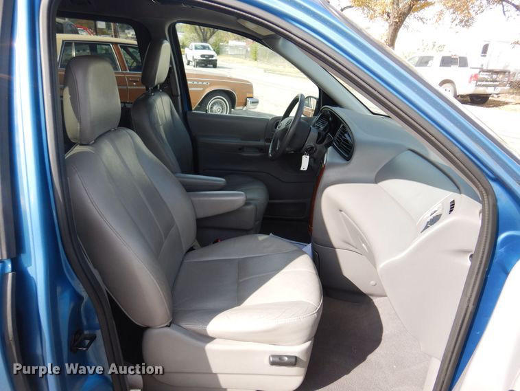 image for item KJ9005 2003 Ford Windstar  van