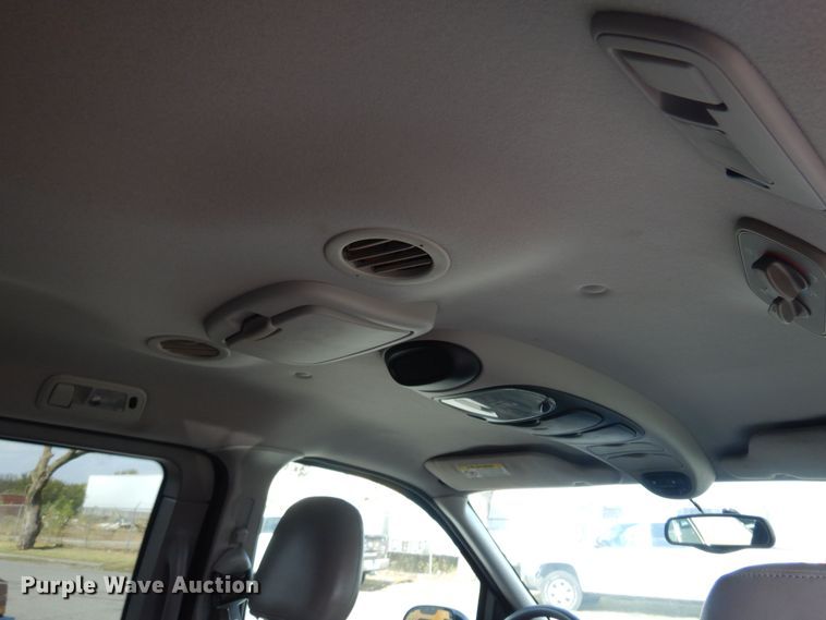 image for item KJ9005 2003 Ford Windstar  van