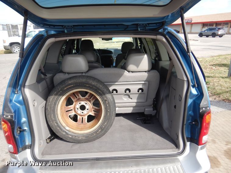 image for item KJ9005 2003 Ford Windstar  van