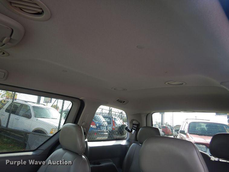 image for item KJ9005 2003 Ford Windstar  van