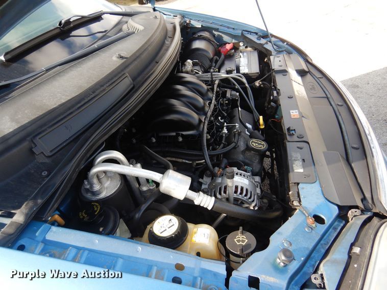 image for item KJ9005 2003 Ford Windstar  van