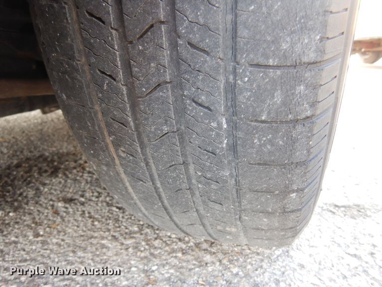 image for item KJ9005 2003 Ford Windstar  van