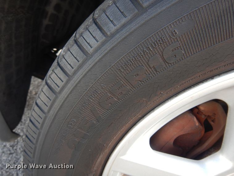 image for item KJ9005 2003 Ford Windstar  van