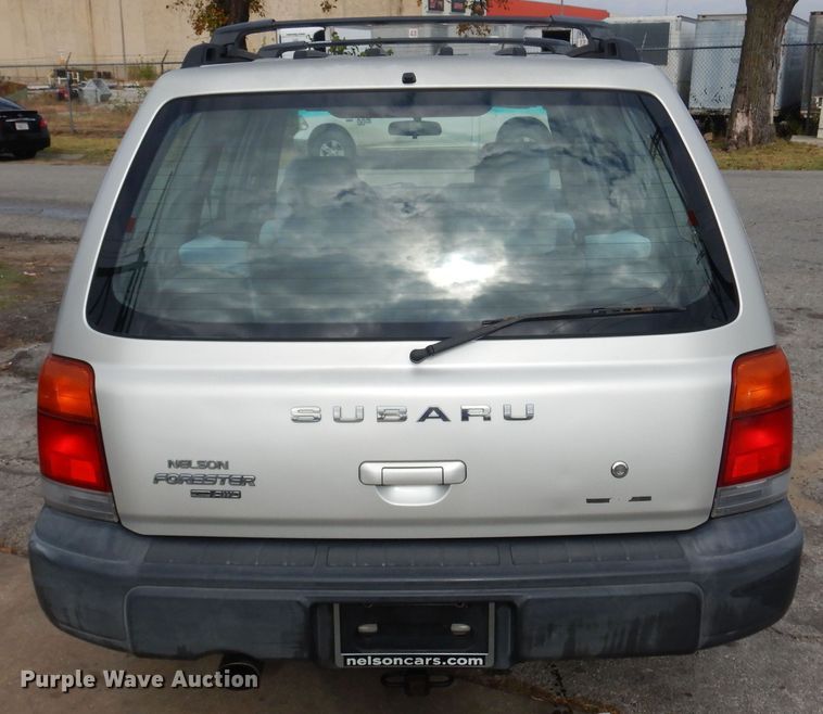 image for item KJ9010 2000 Subaru Forester  SUV