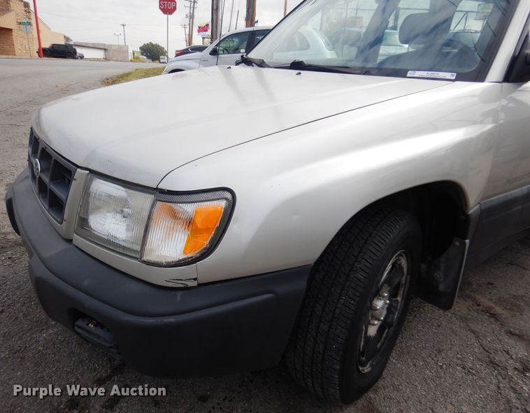 image for item KJ9010 2000 Subaru Forester  SUV
