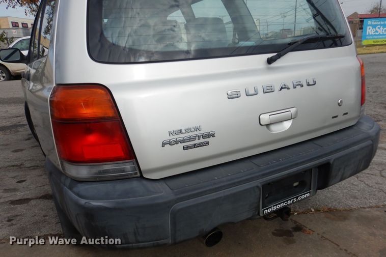image for item KJ9010 2000 Subaru Forester  SUV