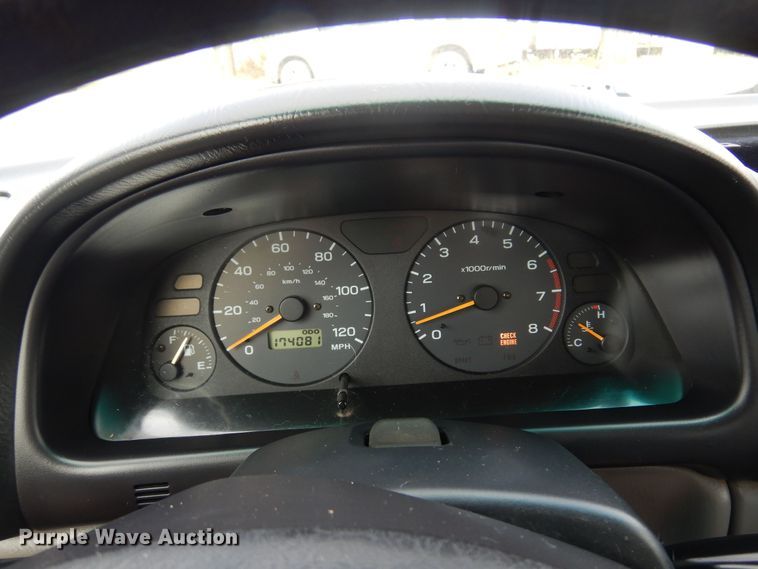 image for item KJ9010 2000 Subaru Forester  SUV