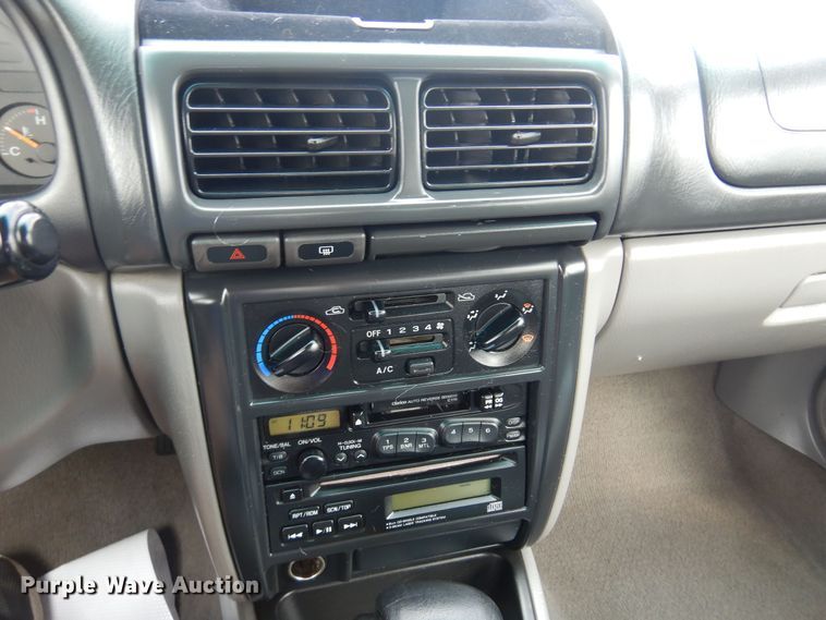 image for item KJ9010 2000 Subaru Forester  SUV